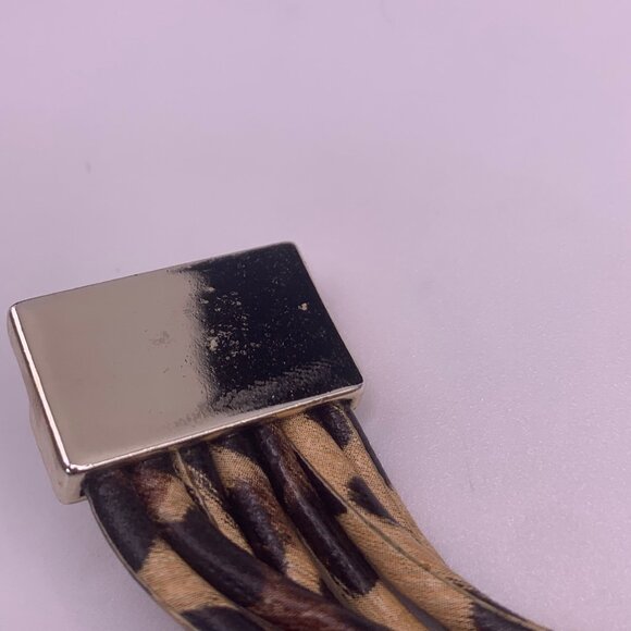 🐱 5 FOR $10.  GOLDTONE LEOPARD PRINT BRACELET - Picture 5 of 5